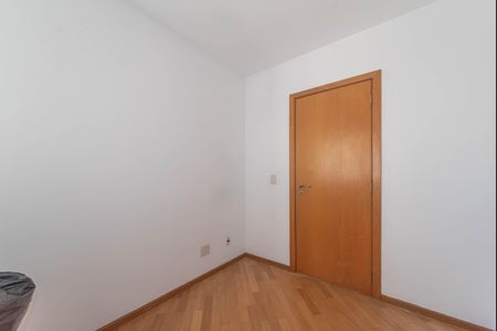 Apartamento à venda com 105m², 3 quartos e 2 vagasQuarto 1
