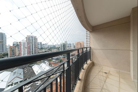 Apartamento à venda com 105m², 3 quartos e 2 vagasVaranda