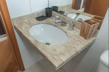 Apartamento à venda com 105m², 3 quartos e 2 vagasBanheiro da Suíte 2