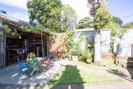 Casa à venda com 660m², 5 quartos e 8 vagasQuintal