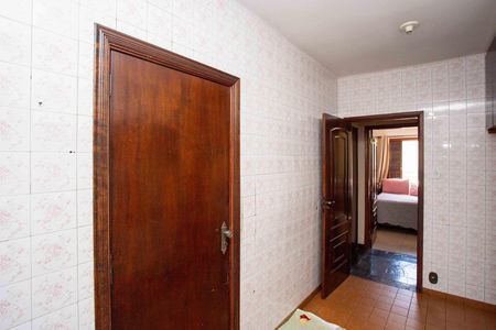 Casa à venda com 660m², 5 quartos e 8 vagasCozinha