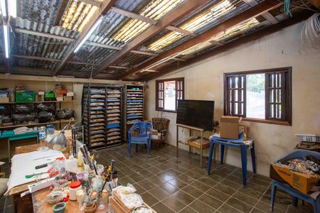 Casa à venda com 660m², 5 quartos e 8 vagasQuarto de Serviço