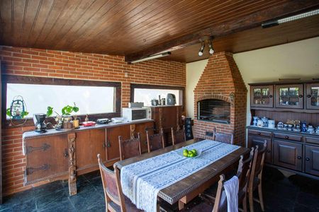 Casa à venda com 660m², 5 quartos e 8 vagasEspaço Gourmet