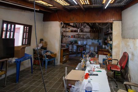Casa à venda com 660m², 5 quartos e 8 vagasQuarto de Serviço