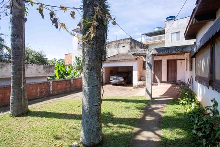 Casa à venda com 660m², 5 quartos e 8 vagasQuintal