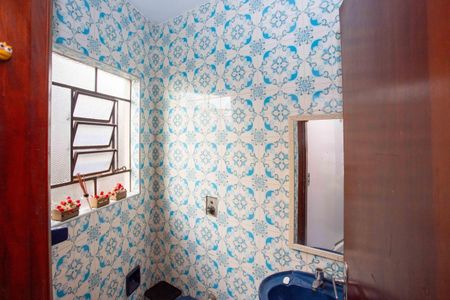 Casa à venda com 660m², 5 quartos e 8 vagasBanheiro 2