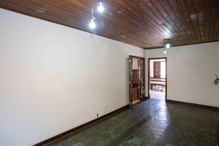 Casa à venda com 660m², 5 quartos e 8 vagasSala de Estar