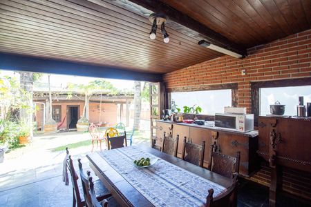 Casa à venda com 660m², 5 quartos e 8 vagasEspaço Gourmet