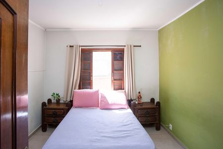 Casa à venda com 660m², 5 quartos e 8 vagasQuarto 2