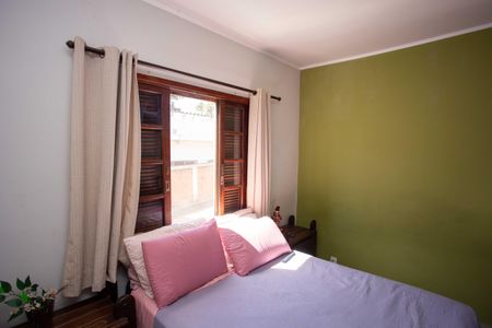 Casa à venda com 660m², 5 quartos e 8 vagasQuarto 2