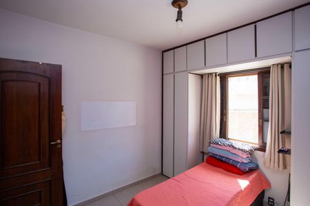 Casa à venda com 660m², 5 quartos e 8 vagasQuarto 4