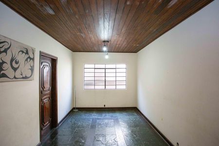 Casa à venda com 660m², 5 quartos e 8 vagasSala de Estar
