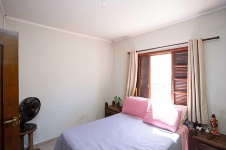 Casa à venda com 660m², 5 quartos e 8 vagasQuarto 2