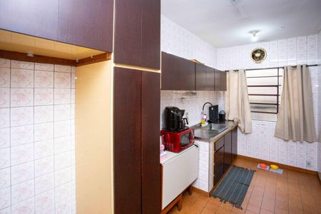 Casa à venda com 660m², 5 quartos e 8 vagasCozinha