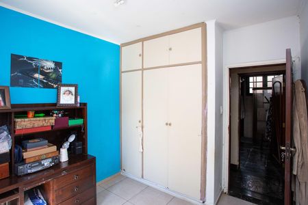 Casa à venda com 660m², 5 quartos e 8 vagasQuarto 3
