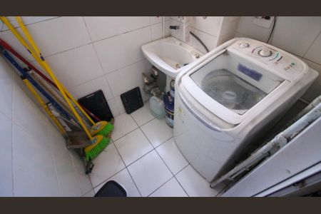 Apartamento à venda com 63m², 2 quartos e 1 vagaÁrea de Serviço