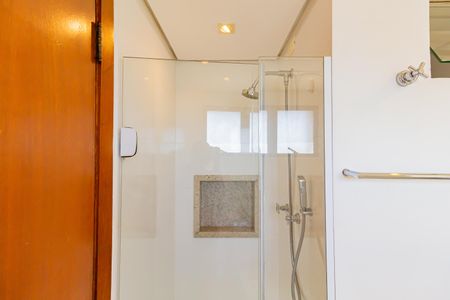 Apartamento para alugar com 219m², 3 quartos e 3 vagasBanheiro da Suíte 2