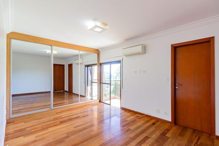 Apartamento para alugar com 219m², 3 quartos e 3 vagasSuíte 1