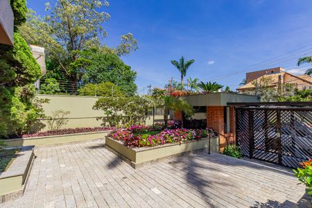Apartamento para alugar com 219m², 3 quartos e 3 vagasEntrada