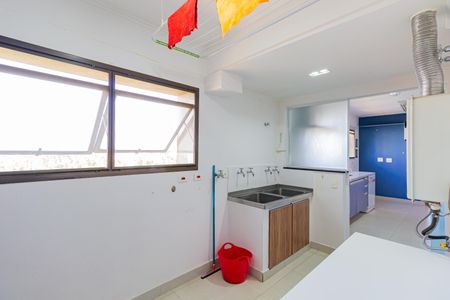 Apartamento para alugar com 219m², 3 quartos e 3 vagasÁrea de Serviço