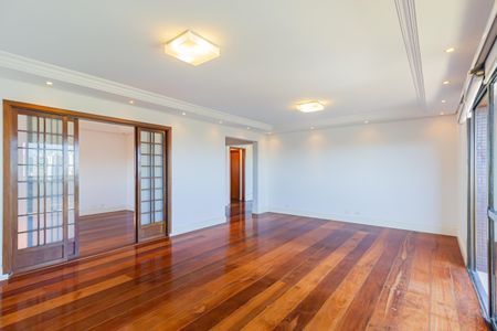 Apartamento para alugar com 219m², 3 quartos e 3 vagasSala