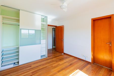 Apartamento para alugar com 219m², 3 quartos e 3 vagasSuíte 2