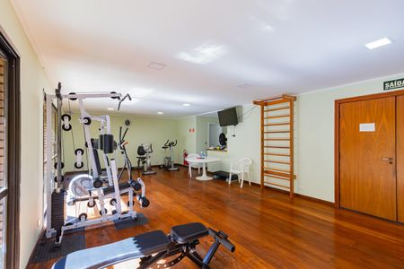Apartamento para alugar com 219m², 3 quartos e 3 vagasÁrea comum - Academia
