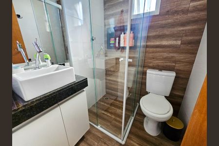 Apartamento à venda com 96m², 2 quartos e 2 vagasBanheiro da Suíte