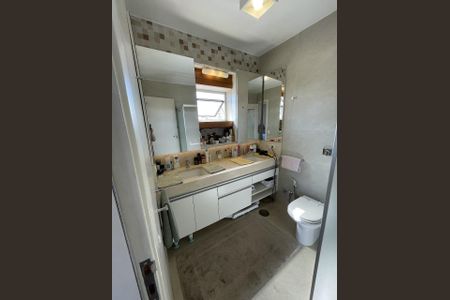 Apartamento à venda com 121m², 3 quartos e 1 vagaFoto 01