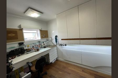 Apartamento à venda com 121m², 3 quartos e 1 vagaFoto 01