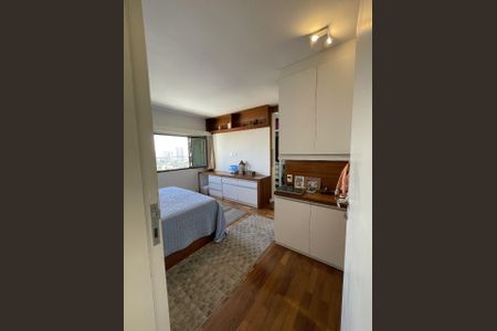 Apartamento à venda com 121m², 3 quartos e 1 vagaFoto 01
