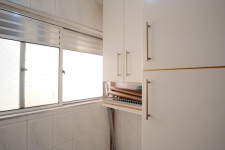 Apartamento para alugar com 62m², 3 quartos e 1 vagaÁrea de Serviço