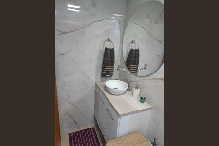 Banheiro de apartamento para alugar com 2 quartos, 58m² em Vila Pierina, São Paulo