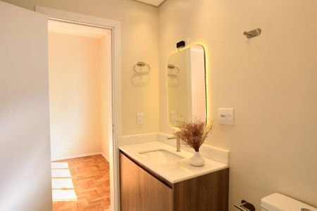 Apartamento à venda com 110m², 3 quartos e 1 vagaBanheiro da Suíte