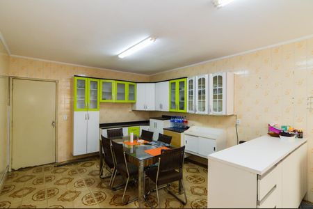 Casa à venda com 178m², 3 quartos e 2 vagasCozinha