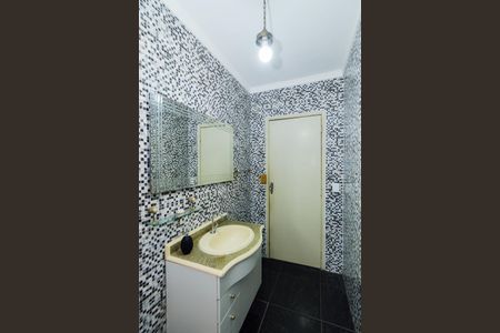 Casa à venda com 178m², 3 quartos e 2 vagasLavabo