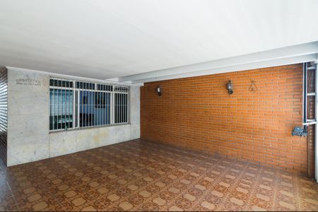Casa à venda com 178m², 3 quartos e 2 vagasGaragem