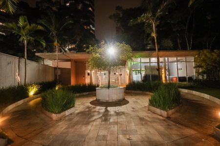Apartamento à venda com 248m², 4 quartos e 4 vagasEntrada do condominio