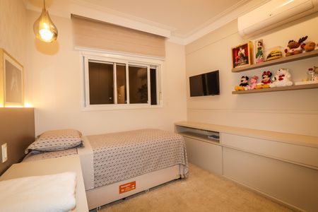 Apartamento à venda com 248m², 4 quartos e 4 vagasSuite 2
