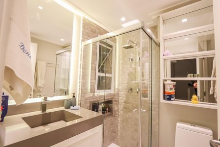 Apartamento à venda com 248m², 4 quartos e 4 vagasBanheiro da Suite 3