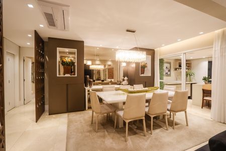 Apartamento à venda com 248m², 4 quartos e 4 vagasSala de Jantar