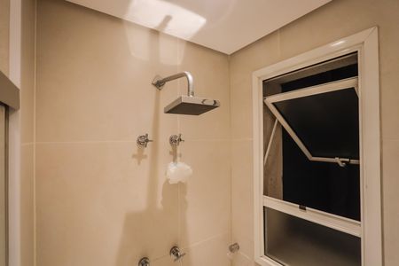 Apartamento à venda com 248m², 4 quartos e 4 vagasBanheiro da Suite 2