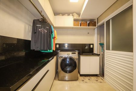 Apartamento à venda com 248m², 4 quartos e 4 vagasArea de Servciço