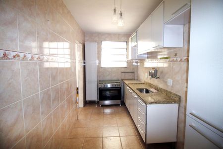 Apartamento à venda com 64m², 2 quartos e 1 vagaCozinha