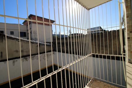 Apartamento à venda com 64m², 2 quartos e 1 vagaVaranda