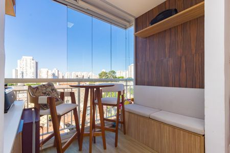 Apartamento para alugar com 56m², 2 quartos e 1 vagaVaranda