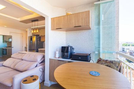 Apartamento para alugar com 56m², 2 quartos e 1 vagaVaranda