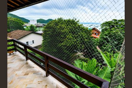 Casa para alugar com 230m², 4 quartos e 2 vagasVaranda