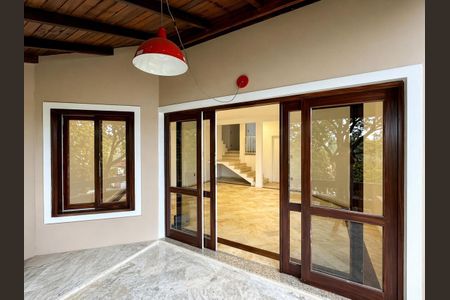 Casa para alugar com 230m², 4 quartos e 2 vagasEntrada