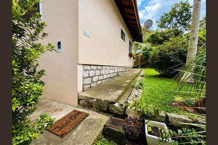 Casa para alugar com 230m², 4 quartos e 2 vagasÁrea externa